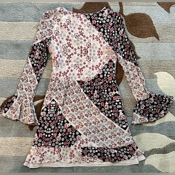 Rebecca Minkoff Long Bell Sleeve June A-line Dress Patchwork Motif Waist Tie - Picture 7 of 8